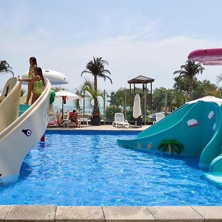 Dava Aparthotel Pool & Spa Mamaia Nord 那沃达利 外观 照片