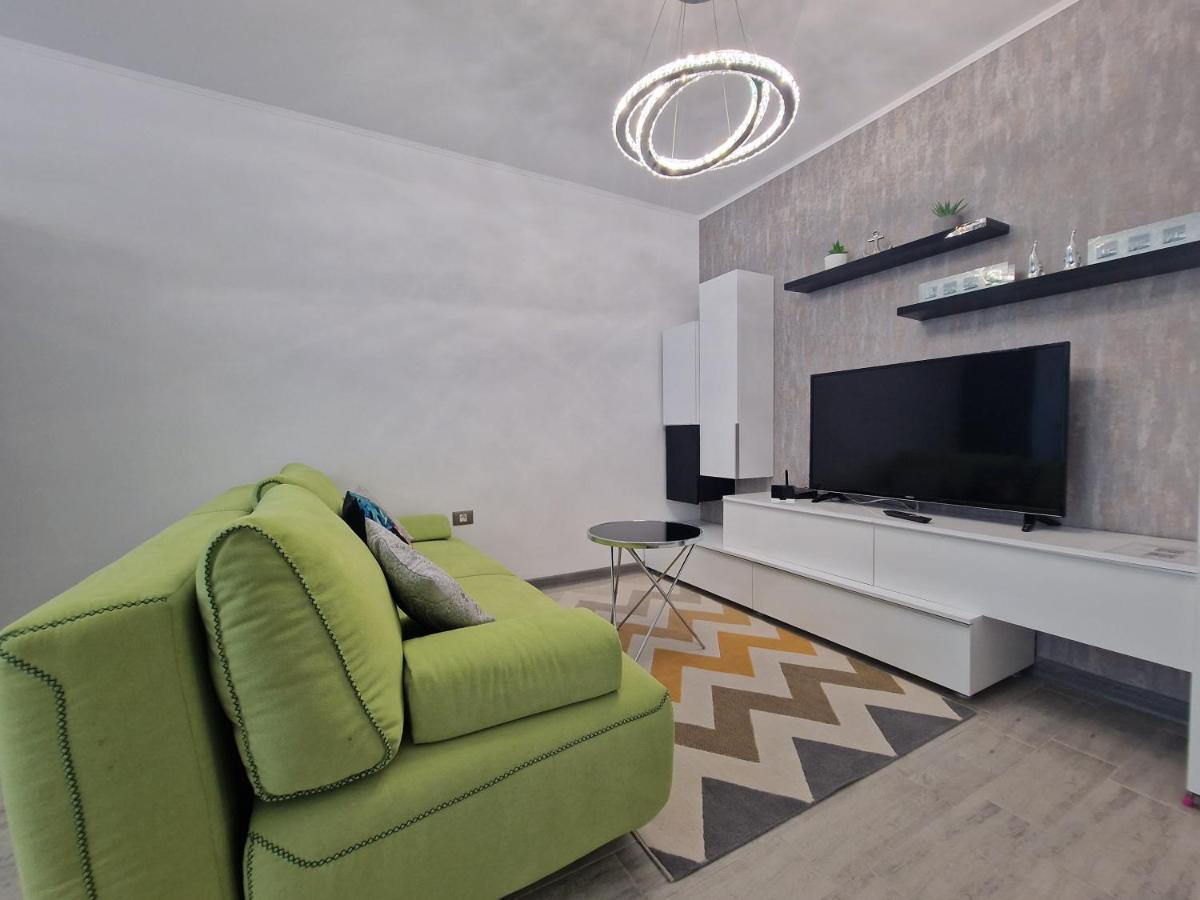 Dava Aparthotel Pool & Spa Mamaia Nord 那沃达利 外观 照片
