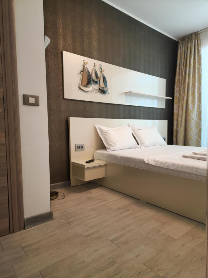 Dava Aparthotel Pool & Spa Mamaia Nord 那沃达利 外观 照片