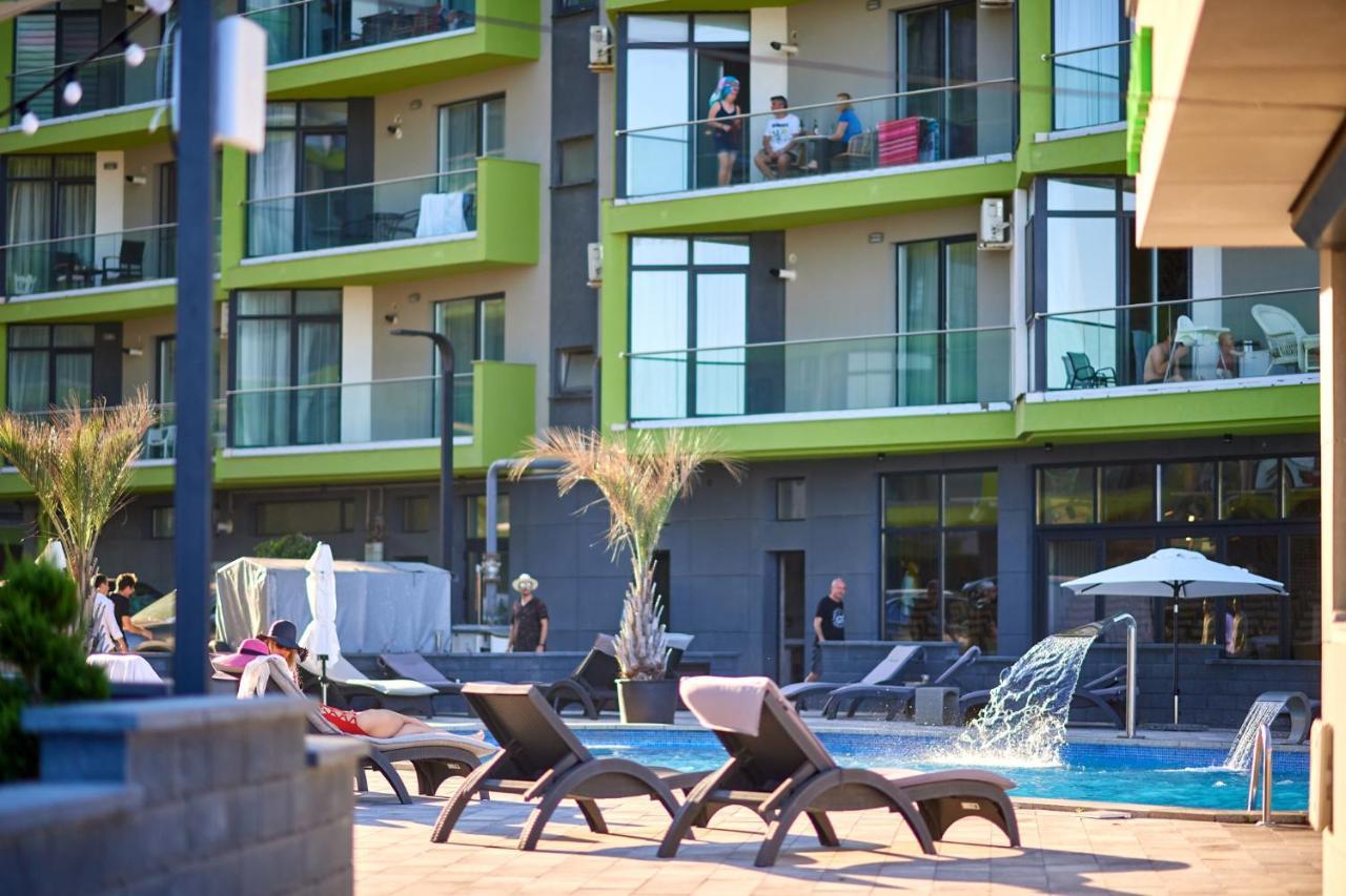 Dava Aparthotel Pool & Spa Mamaia Nord 那沃达利 外观 照片